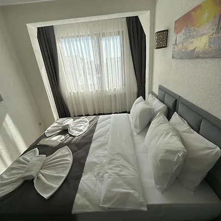 Big Orange Old Hotell Istanbul