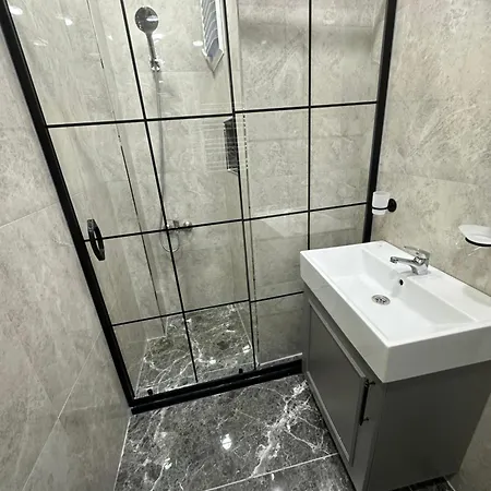 Big Orange Old Hotell 3*