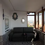 Big Orange Old Otel