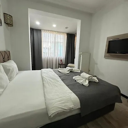 Big Orange Old Otel 3*