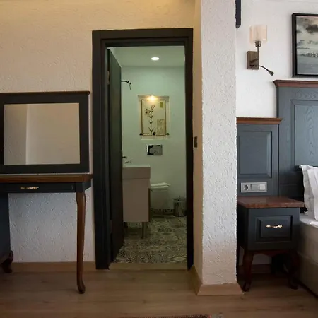 Big Orange Old Hotel